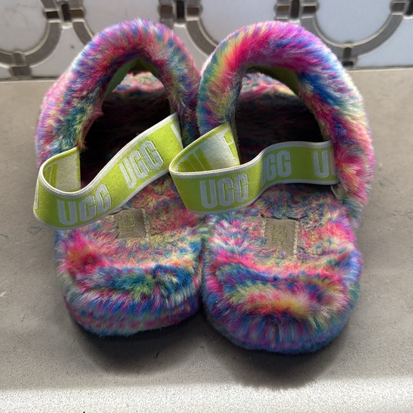 UGG slippers 7 women’s - Picture 2 of 2